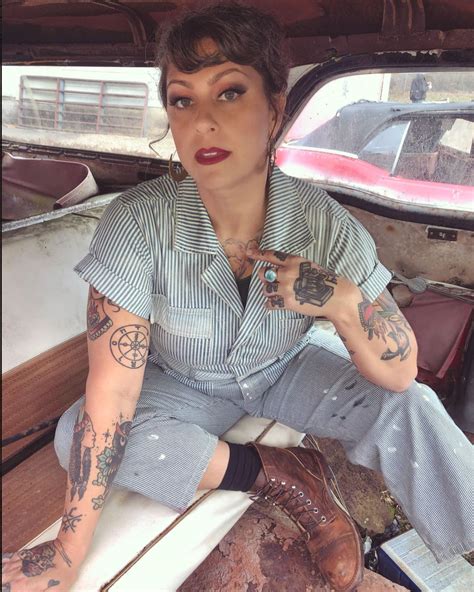 danielle american pickers naked|American Pickers Danielle Colby star flashes butt and swims。